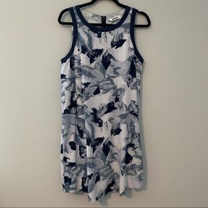 Women’s BB Dakota blue patterned sleeveless dress